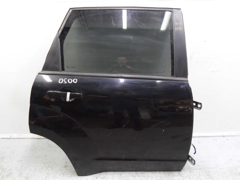 Изображение товара 50270 - 00050270 dver zadnyaya pravaya Pontiac Vibe