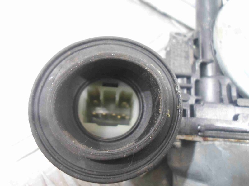 Изображение товара 50415 - 00050415 steklopodemnik zadnij pravyj Skoda Octavia