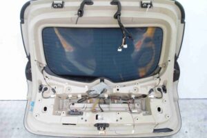 Изображение товара 50538 - 00050538 kryshka bagazhnika Toyota Hiace 3