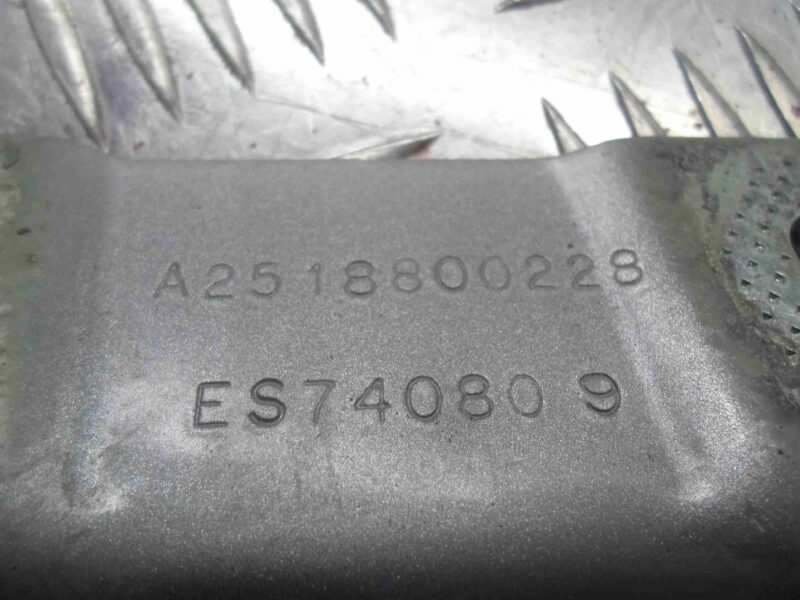 Изображение товара 50654 - 00050654 petlya kapota levaya Ford Expedition