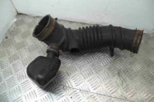 Изображение товара 50930 - 00050930 patrubok vozdushnogo filtra Rover 400 2