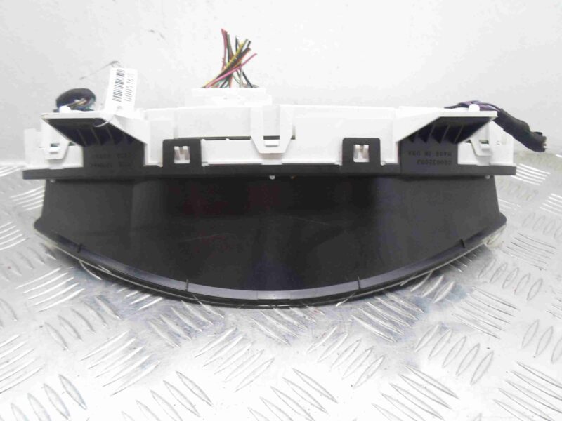 Изображение товара 51610 - 00051610 schitok priborov Chrysler Cirrus