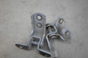 Изображение товара 51660 - 00051660 petlya dveri zadnyaya Chevrolet Cruze 1
