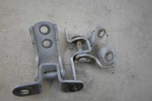 Изображение товара 51660 - 00051660 petlya dveri zadnyaya Chevrolet Cruze 2