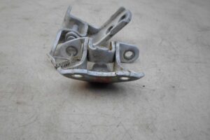 Изображение товара 51660 - 00051660 petlya dveri zadnyaya Chevrolet Cruze 3