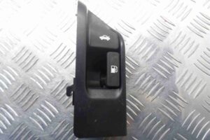 Изображение товара 51737 - 00051737 knopka salona Subaru Legacy