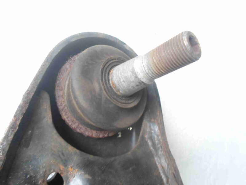 Изображение товара 52121 - 00052121 rychag perednij levyj nizhnij BMW 4 Series