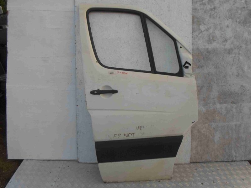 Изображение товара 52305 - 00052305 dver perednyaya pravaya Fiat Brava