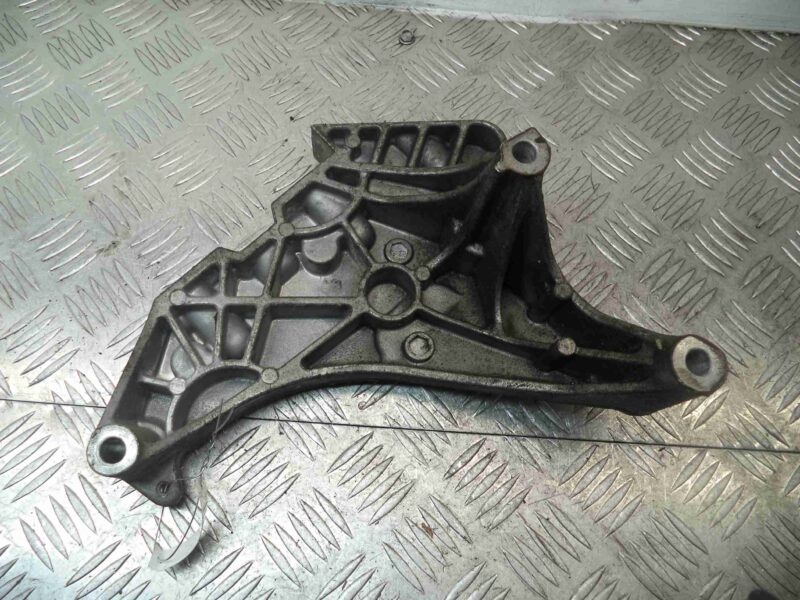 Изображение товара 52551 - 00052551 kronshtejn dvigatelya Volkswagen LT