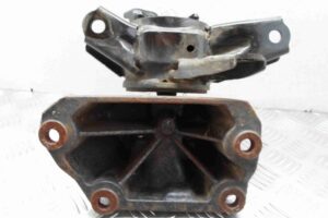 Изображение товара 52598 - 00052598 podushka krepleniya dvigatelya Pontiac TransSport 3