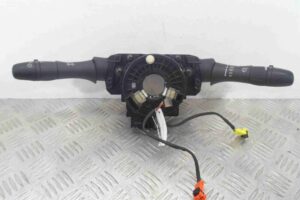 Изображение товара 52612 - 00052612 pereklyuchatel podrulevoj (strekoza) Toyota Hiace