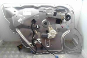 Изображение товара 52736 - 00052736 steklo dveri zadnej levoj Ford Scorpio 3