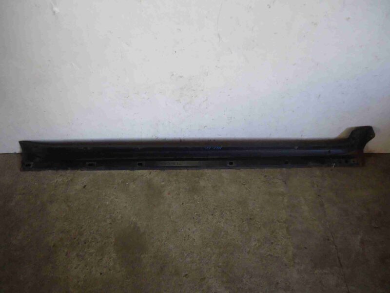 Изображение товара 53619 - 00053619 porog plastikovyj levyj Peugeot 306