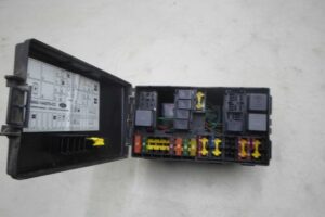 Изображение товара 54302 - 00054302 blok predokhranitelej Dodge Nitro