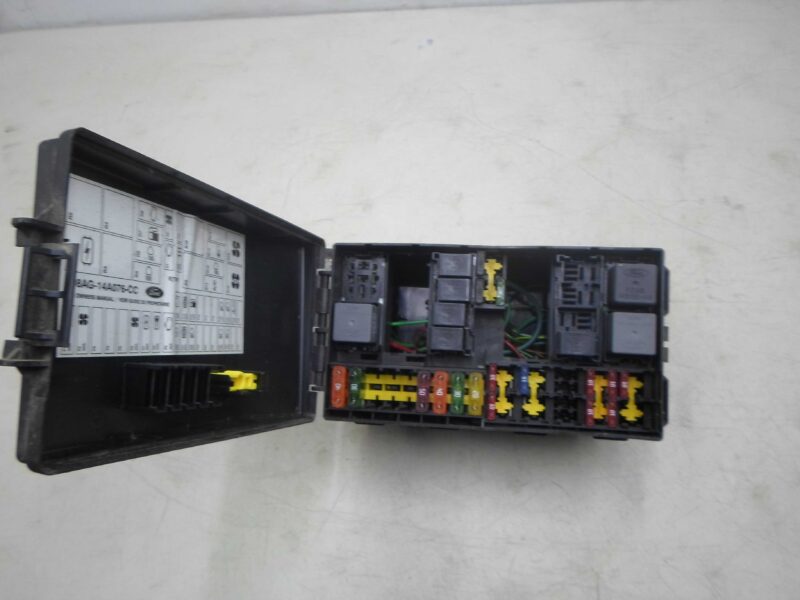 Изображение товара 54302 - 00054302 blok predokhranitelej Dodge Nitro