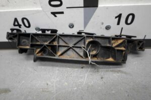 Изображение товара 54454 - 00054454 kronshtejn perednego bampera Mercedes CLA 3