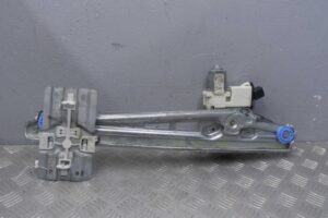 Изображение товара 54797 - 00054797 steklopodemnik perednij pravyj Skoda Yeti 1