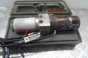 Изображение товара 55237 - 00055237 nasos dozhima dveri bagazhnika Ford Scorpio