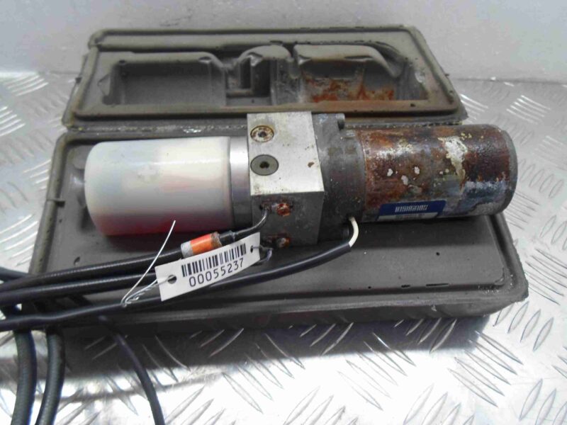 Изображение товара 55237 - 00055237 nasos dozhima dveri bagazhnika Ford Scorpio