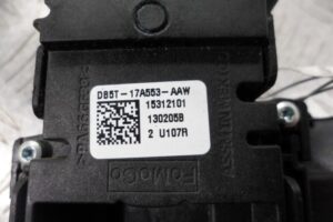 Изображение товара 55242 - 00055242 pereklyuchatel podrulevoj (strekoza) Skoda Yeti 2