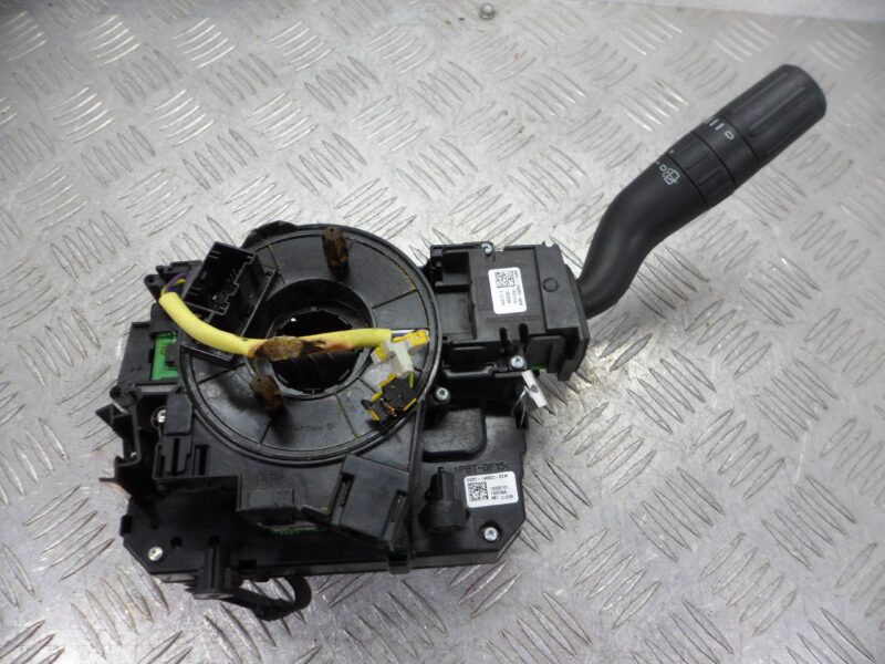 Изображение товара 55242 - 00055242 pereklyuchatel podrulevoj (strekoza) Skoda Yeti