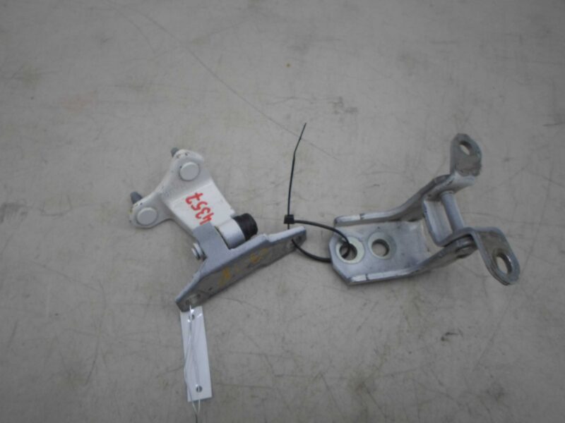 Изображение товара 55307 - 00055307 petlya dveri zadnyaya