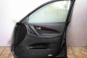 Изображение товара 56048 - 00056048 dver perednyaya pravaya Toyota Hiace 1