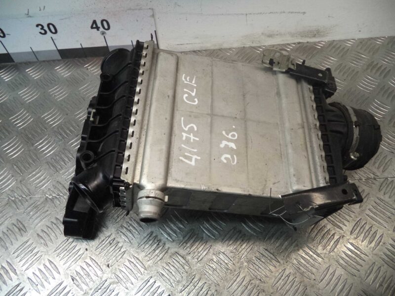 Изображение товара 56092 - 00056092 radiator interkulera Dodge Journey