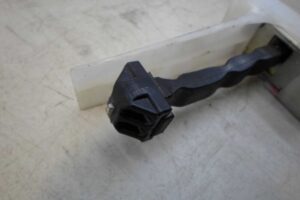 Изображение товара 56384 - 00056384 ogranichitel dveri Chevrolet Cruze 1