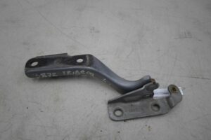 Изображение товара 56572 - 00056572 petlya kapota levaya Peugeot 306 3