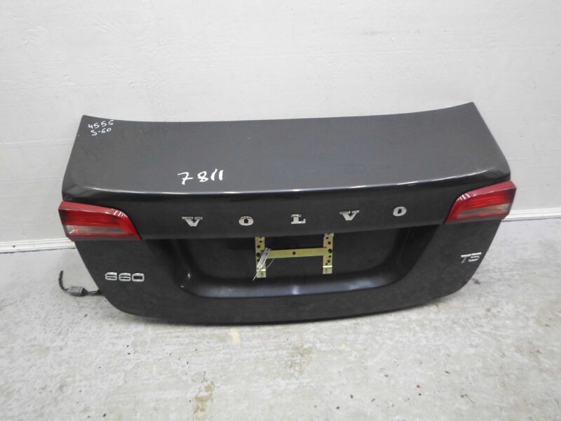 Изображение товара 56658 - 00056658 kryshka bagazhnika