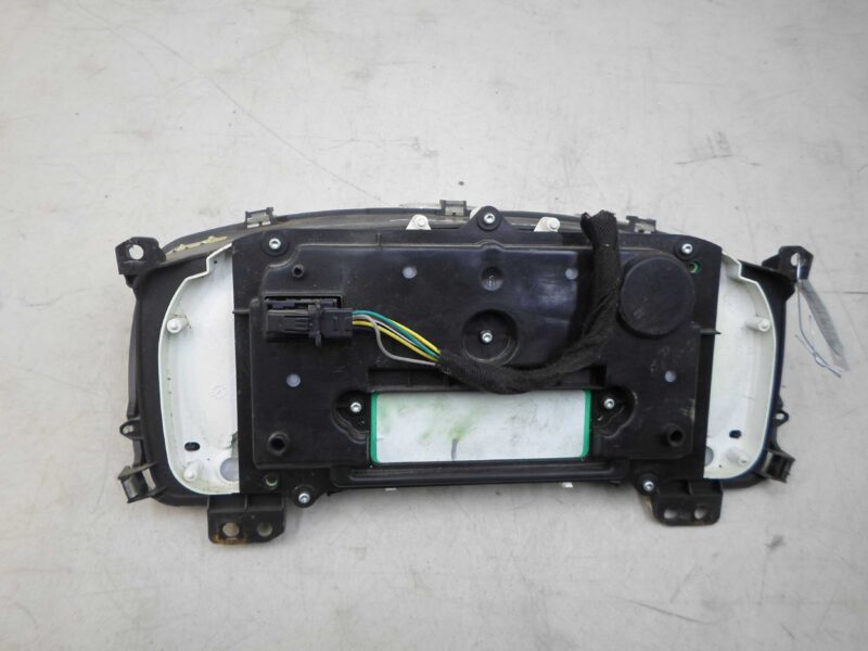 Изображение товара 57030 - 00057030 schitok priborov Audi Q3