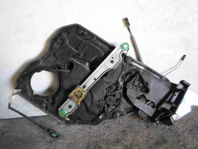 Изображение товара 57861 - 00057861 steklopodemnik zadnij levyj