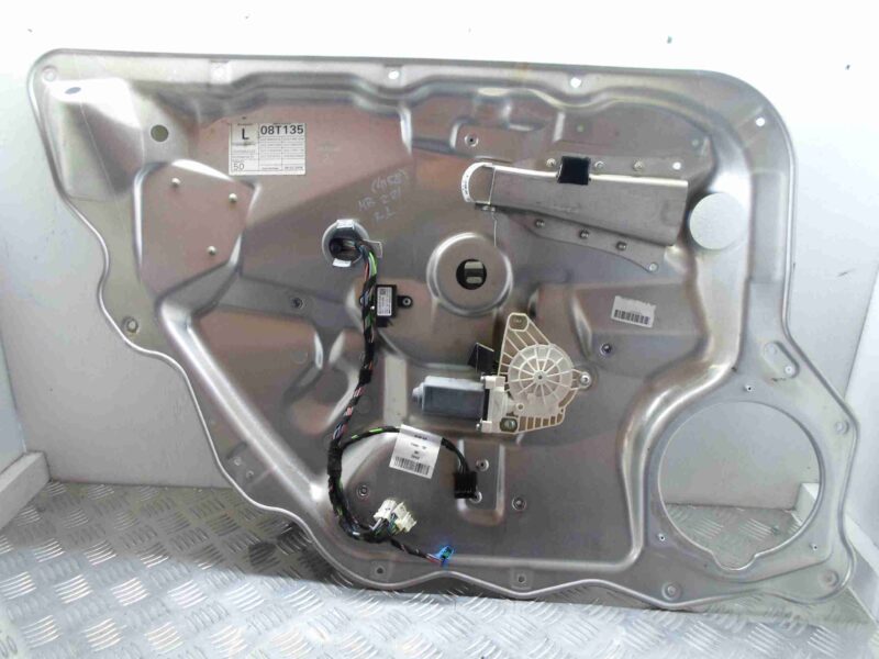 Изображение товара 57914 - 00057914 steklopodemnik zadnij levyj Ford Scorpio