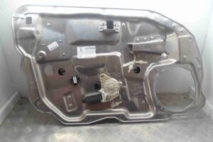 Изображение товара 57923 - 00057923 steklopodemnik perednij levyj Ford Scorpio 1