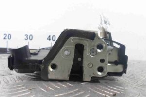 Изображение товара 58016 - 00058016 zamok dveri Skoda Octavia 3