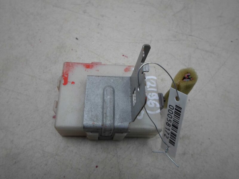 Изображение товара 58172 - 00058172 blok upravleniya Shift Lock Lexus RX