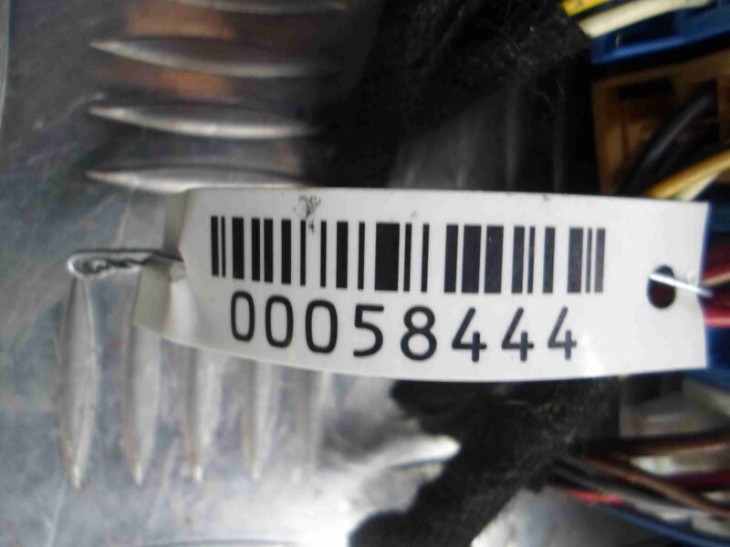 Изображение товара 58444 - 00058444 blok upravleniya bortovoj seti Toyota Corolla Matrix