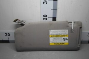 Изображение товара 58985 - 00058985 kozyrek solntsezaschitnyj Peugeot 306 1