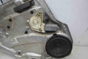 Изображение товара 59231 - 00059231 steklopodemnik zadnij levyj 2