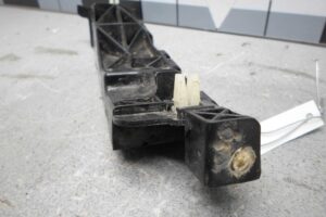 Изображение товара 59391 - 00059391 kronshtejn perednego bampera Mercedes CLA 3