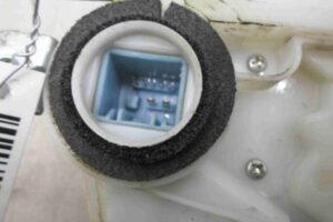 Изображение товара 59897 - 00059897 zamok dveri Renault Sandero 2