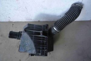 Изображение товара 60081 - 00060081 korpus vozdushnogo filtra Chrysler Cirrus 2