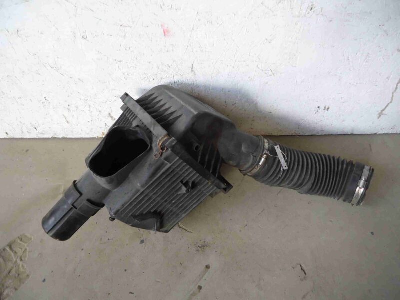 Изображение товара 60081 - 00060081 korpus vozdushnogo filtra Chrysler Cirrus