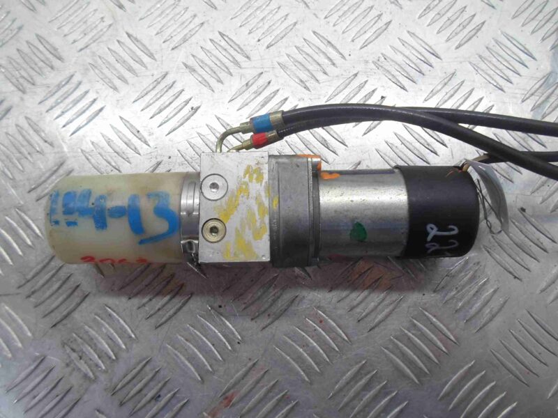 Изображение товара 60188 - 00060188 nasos dozhima dveri bagazhnika Honda Prelude