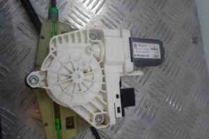 Изображение товара 60528 - 00060528 steklopodemnik perednij pravyj Hyundai H1 2