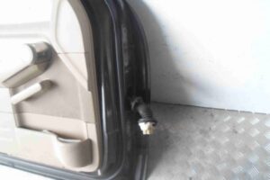 Изображение товара 60976 - 00060976 dver perednyaya levaya BMW 4 Series 2