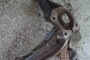 Изображение товара 61016 - 00061016 kulak povorotnyj pravyj Subaru Tribeca 2