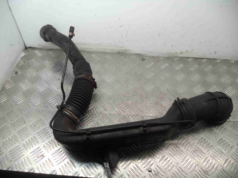 Изображение товара 61168 - 00061168 patrubok vozdushnogo filtra Audi Q7