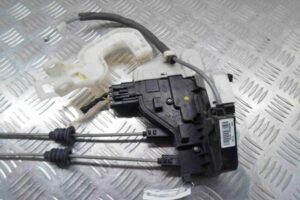 Изображение товара 61428 - 00061428 zamok dveri Pontiac TransSport 3